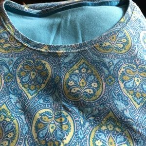 Long sleeve tee shirt